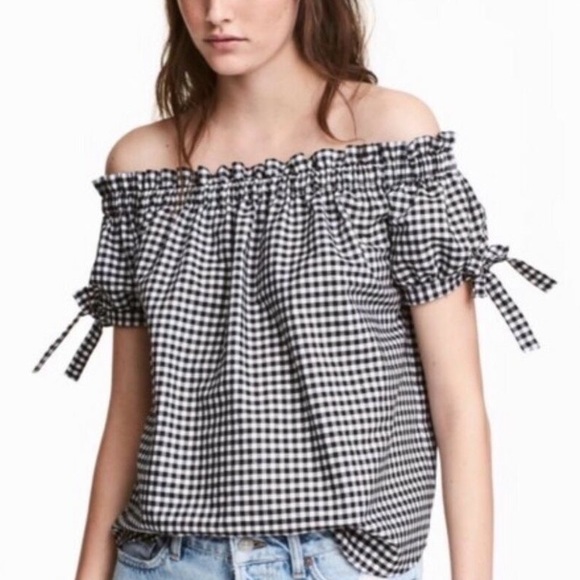 H&M Tops - H&M Gingham Top